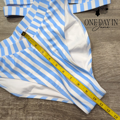 Blooming Jelly Striped Crop Cinched Bottom Bikini Swimsuit Size S