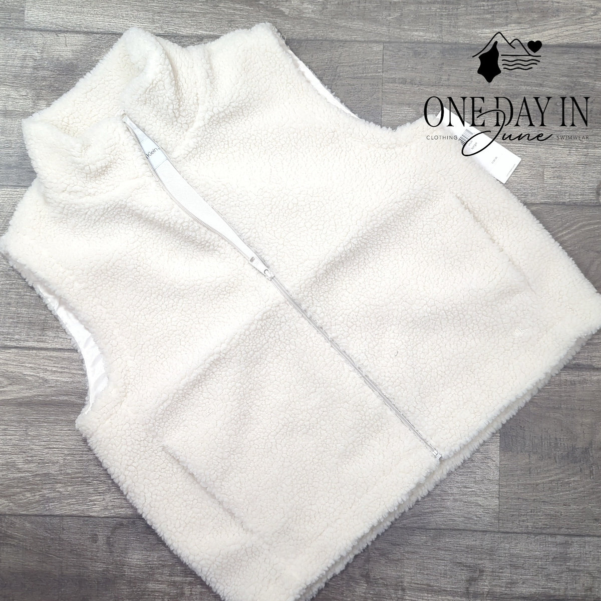 Calvin Klein Sherpa Full Zip Vest Chalk Ivory Cream NWT $129 Size L