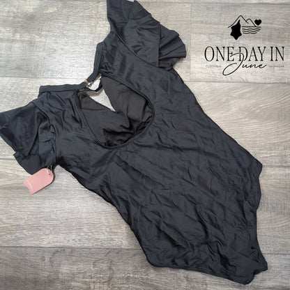 Smismivo Ruffle Shoulder One Piece Swimsuit Size M