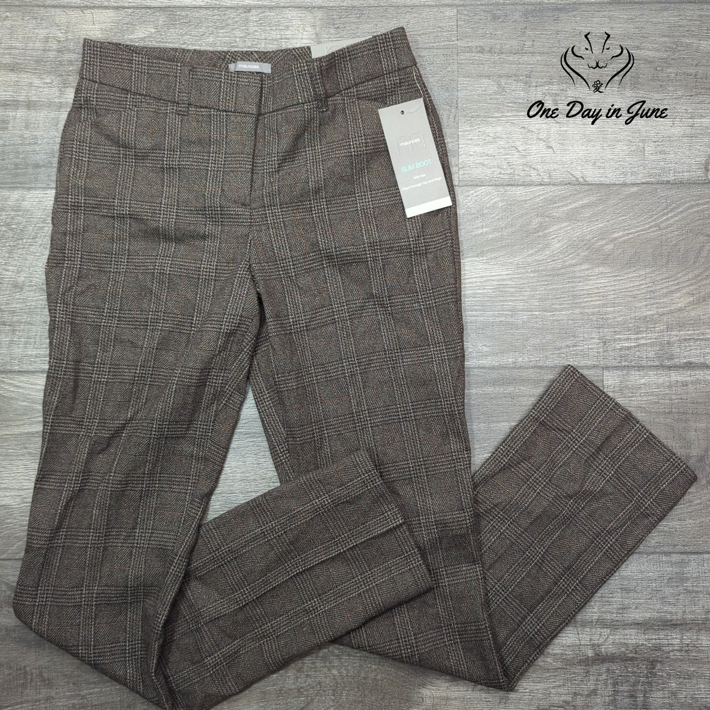 Maurices Slim Boot Mid Rise Pants Size 1/2 Reg
