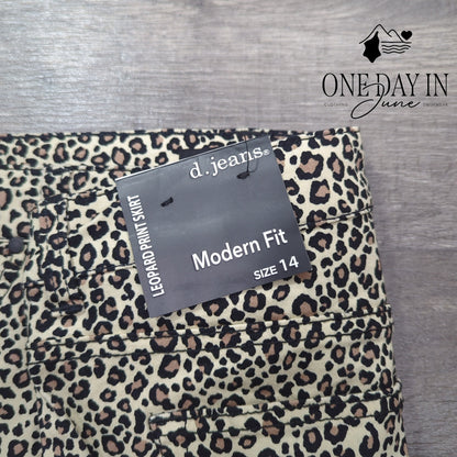 d.jeans Leopard Print Skirt Size 14