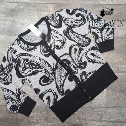 Premise Studio Snap Front Swetaer Size L
