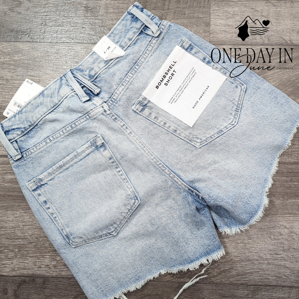 Good American Bombshell High Rise Distressed Denim Shorts NWT Size 2