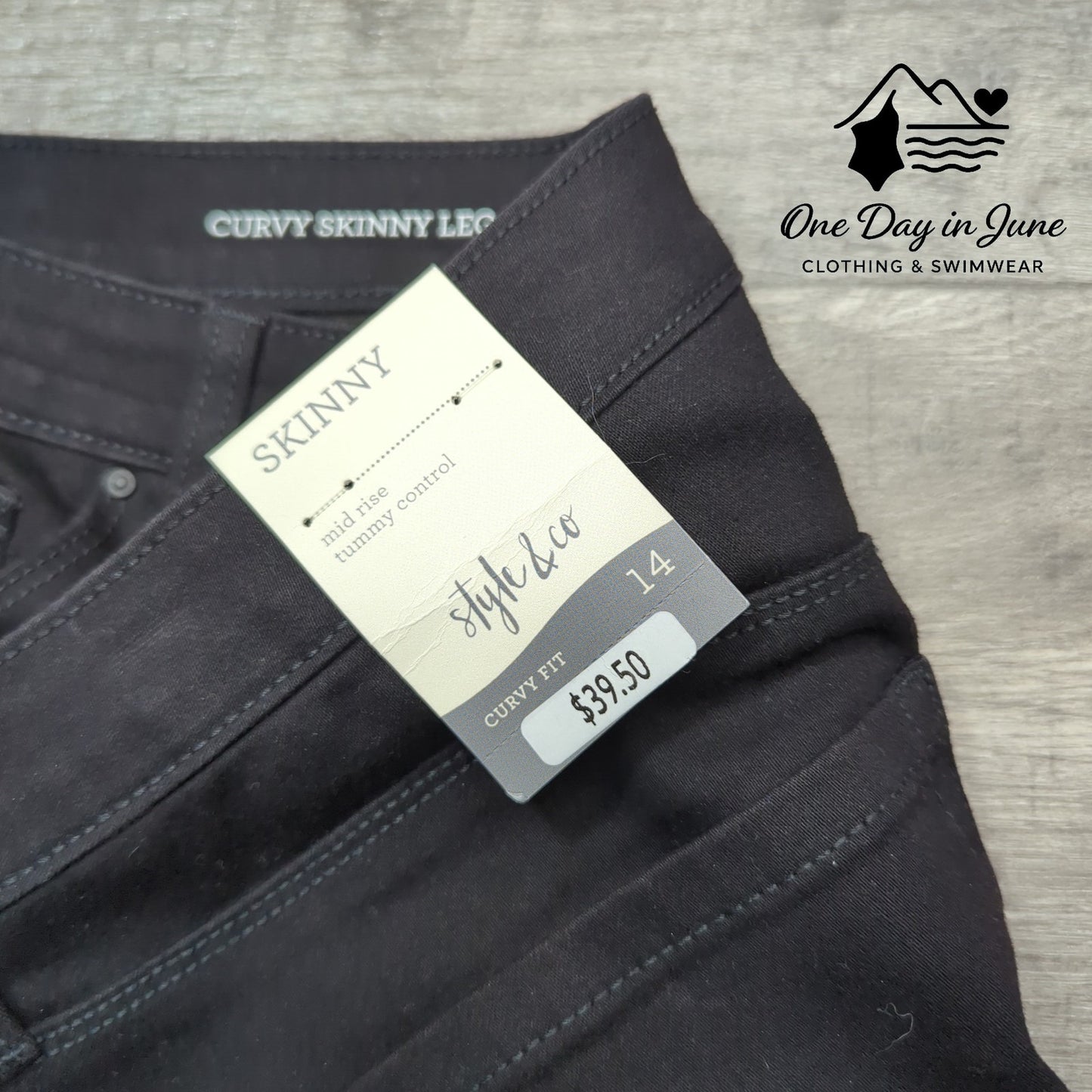 Style & Co Curvy Skinny Leg Jeans Size 14