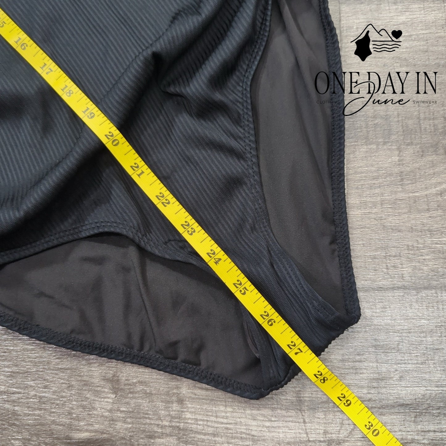 Daci Ribbed One Piece Swimsuit Size M