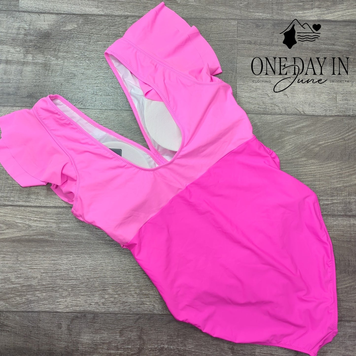 Blooming Jelly Ruffle Shoulder One Piece Swimsuit Size XL