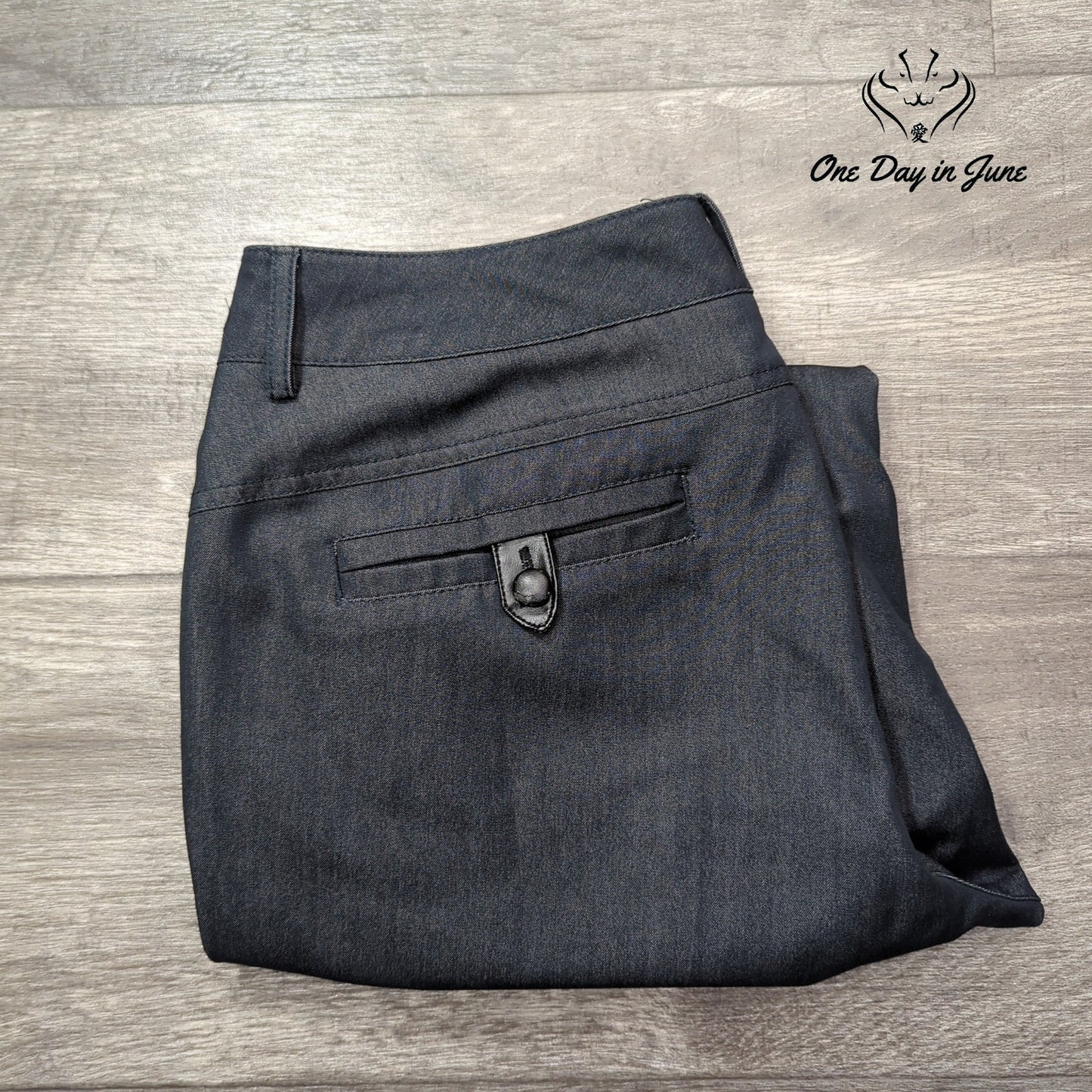 Larry Levine Petite Capri Pants Size 10P