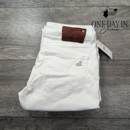 DL1961 Riley Boyfriend Distressed Jeans Mania White NWT Size 00 (24)