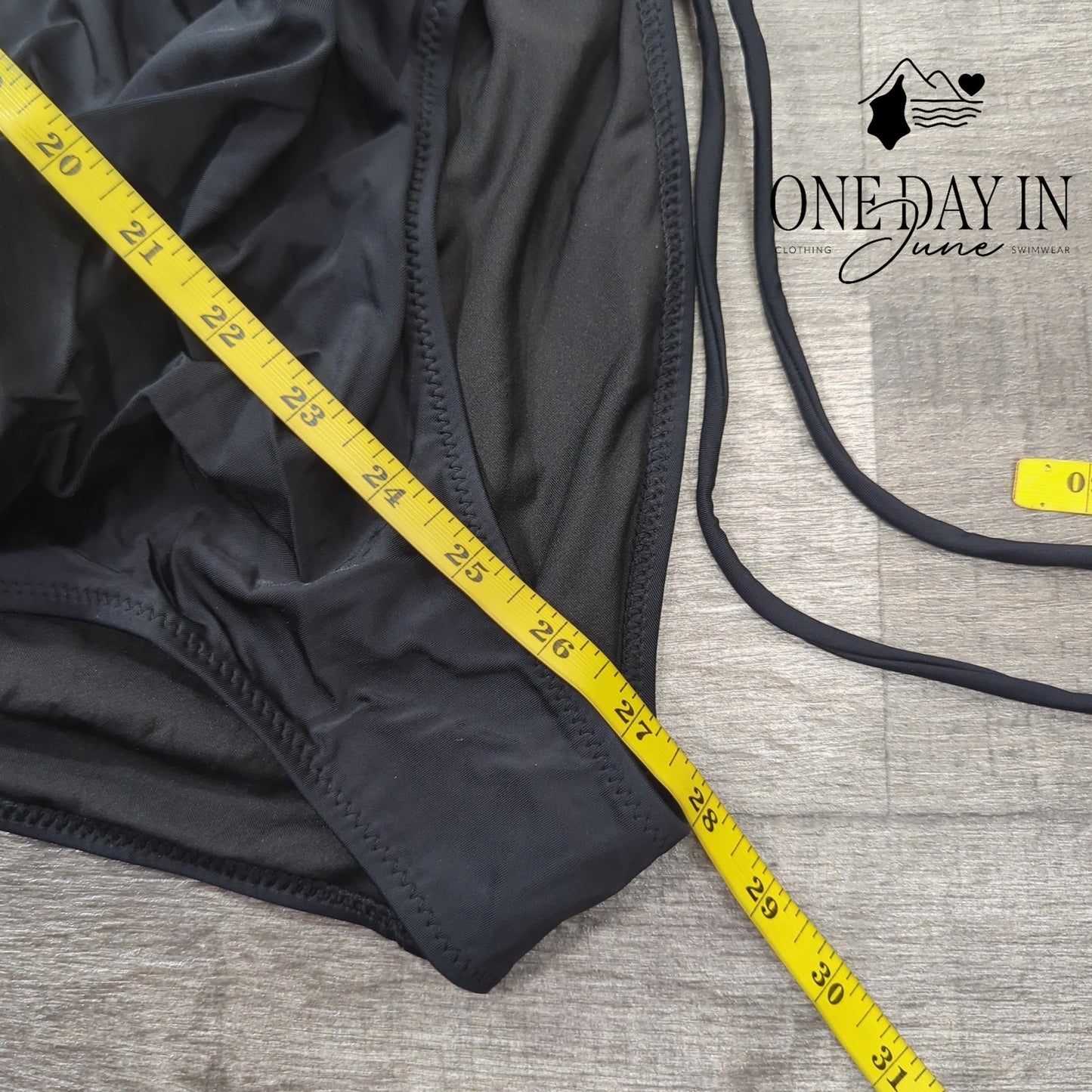 Blooming Jelly Tummy Control One Piece Swimsuit Size M