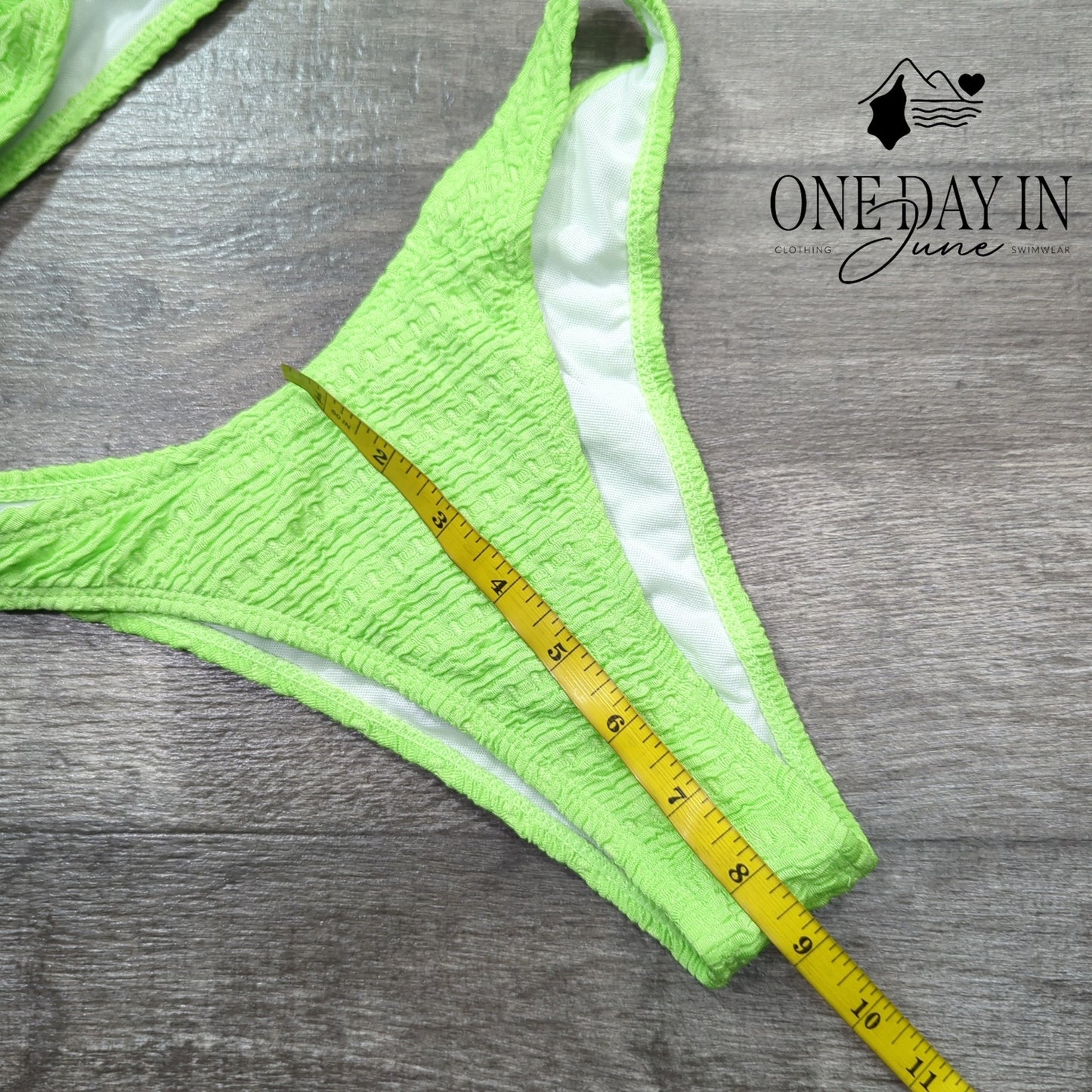 CharmLeaks Ring Textured Bandeau Bikini Swimsuit Size M