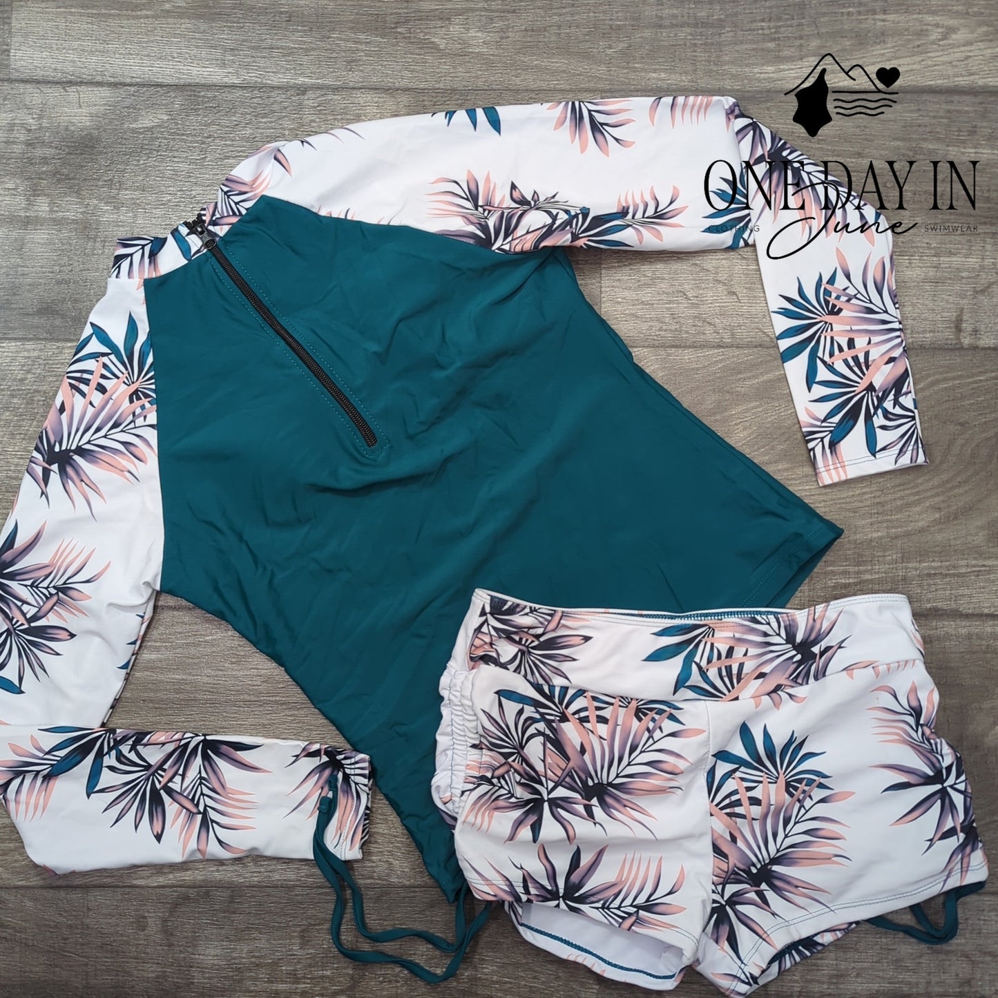 Adisputent Long Sleeve Rashguard Tankini Swimsuit Size M