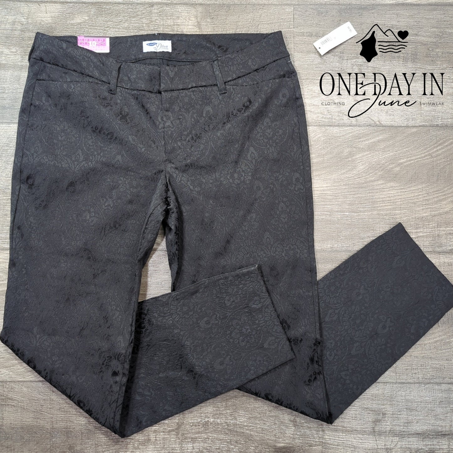 Old Navy The Diva Skinny Ankle Pants Size 10