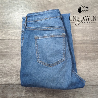 Social Standard Slim Straight Jeans Size 2