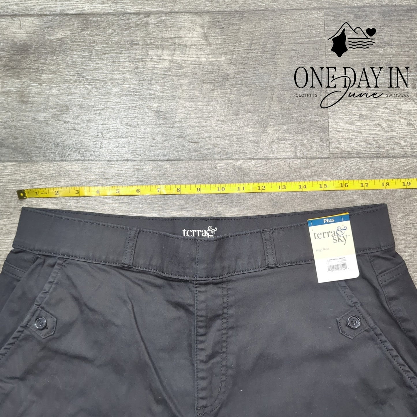 Terra & Sky Plus Size High Rise Crop Jeans Size 14W