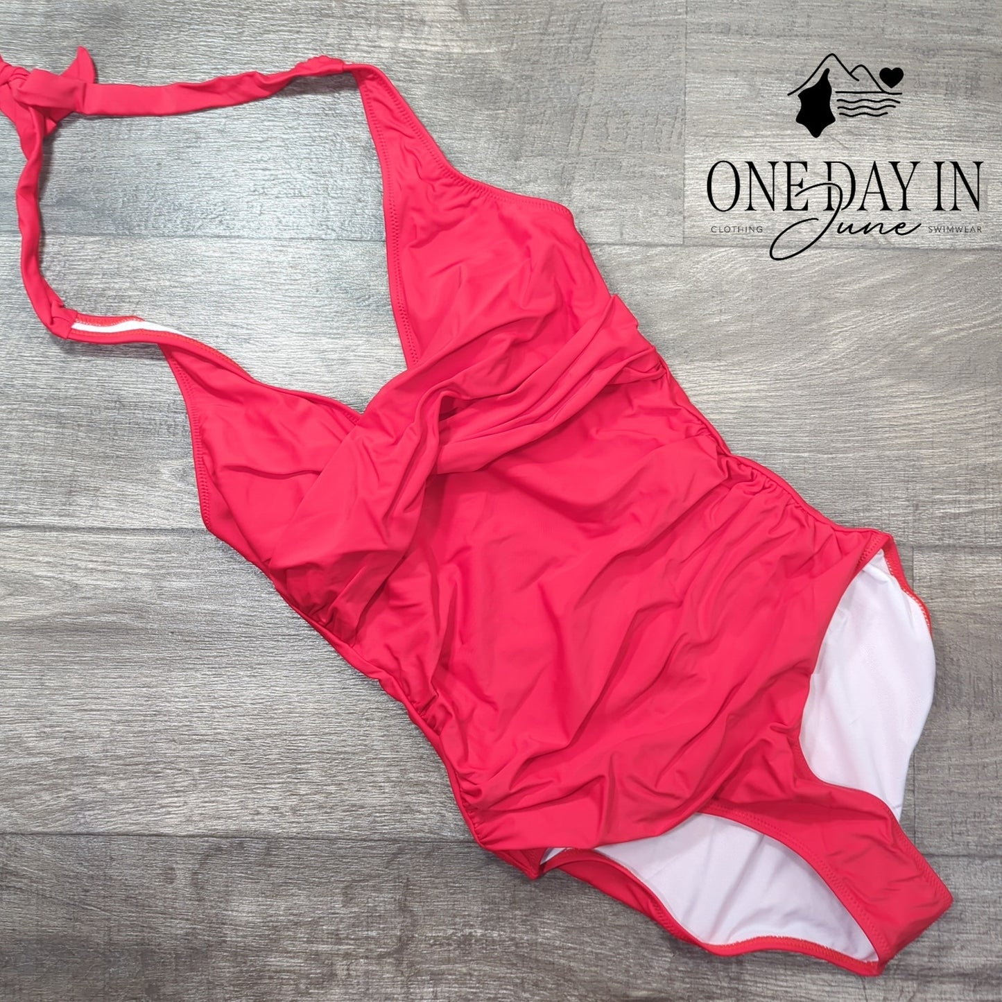 Aleumdr Twist Front Halter One Piece Swimsuit Size S