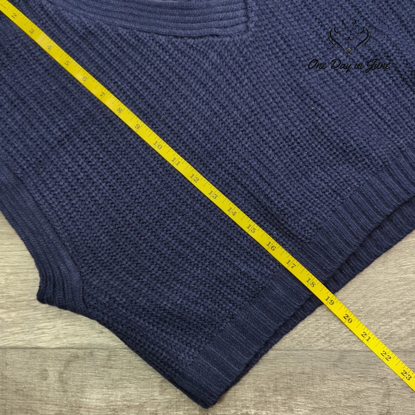 True Craft Sleeveless Crop Knit Sweater Size L