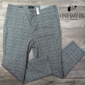 Talbots Chatham Slim Leg Ankle Pants Black White Print NWT $99 Size 16