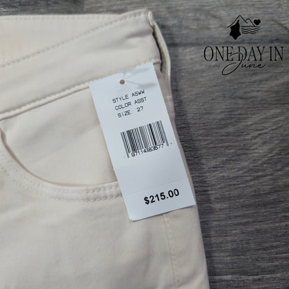 AG Adriano Goldschmied The Prima Cigarette Leg Jeans White NWT Size 4 (27)