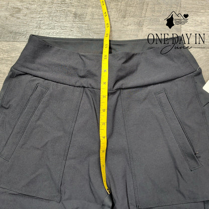 Athleta Headlands Hybrid Cargo Pants Black High Rise Hiking NWT Size 6