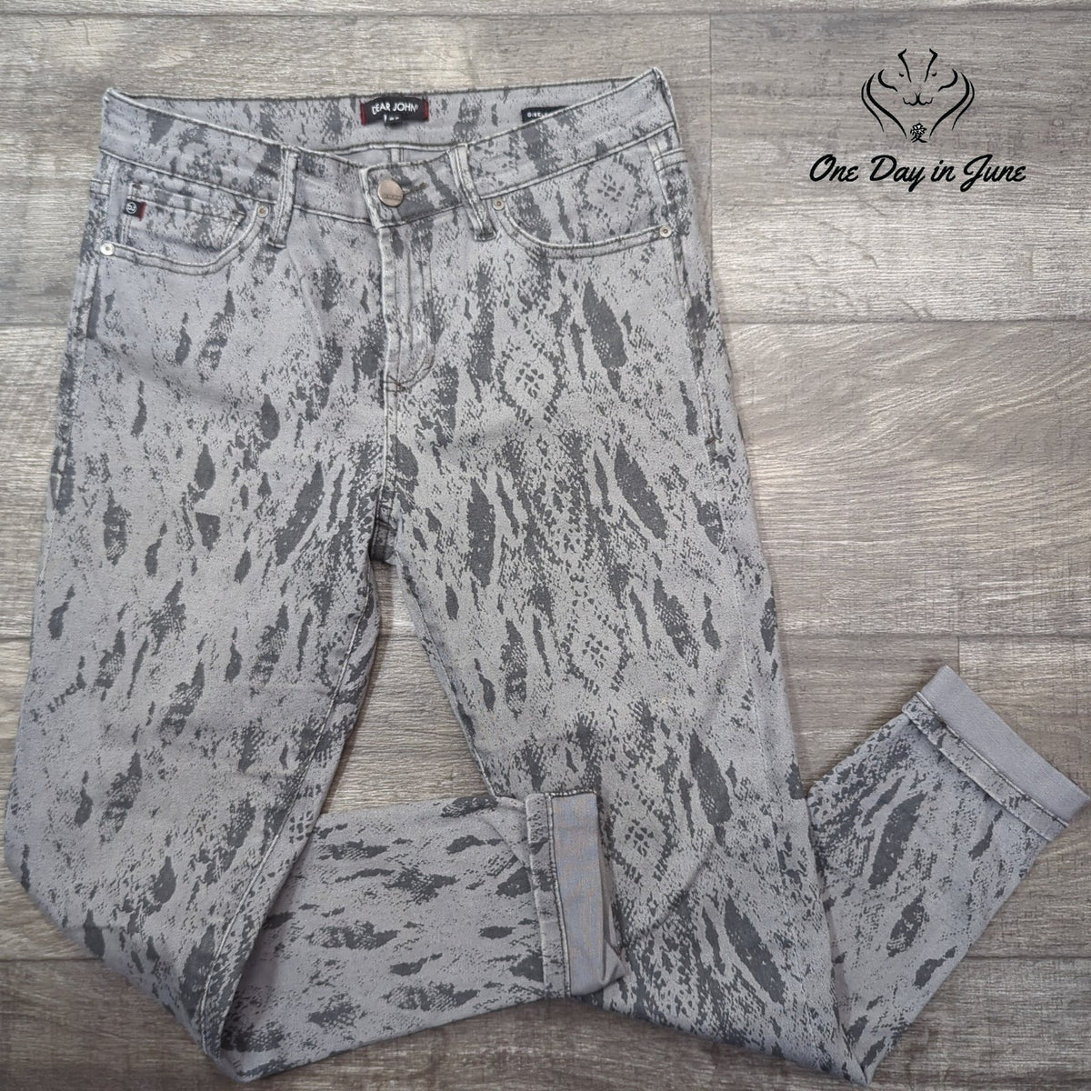 Dear John Gisele High Waisted Skinny Jeans Gray Animal Print Size 27 (4)