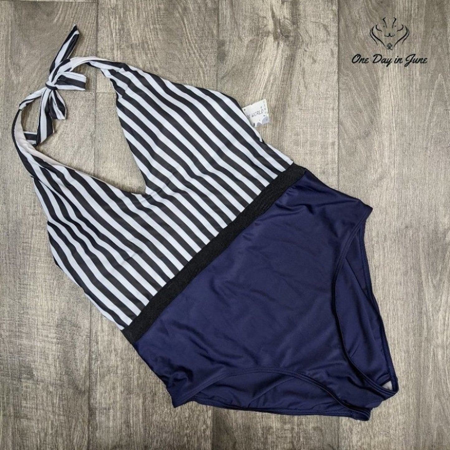 Charmleaks Halter One Piece Swimsuit Size 2XL