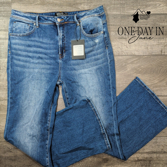 Risen Boot Cut Jeans Size 1X