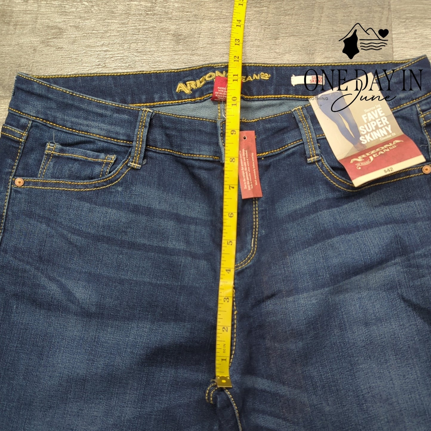 Arizona Jean Co. Juniors Narrow Leg Fave Super Skinny Jeans Size 13