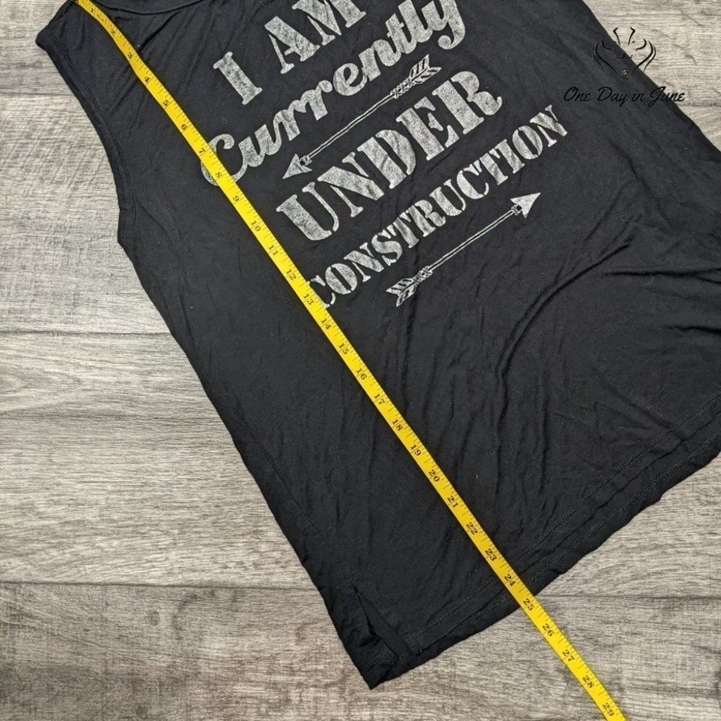 Rags 2 Riches Sleevless T Shirt Size M