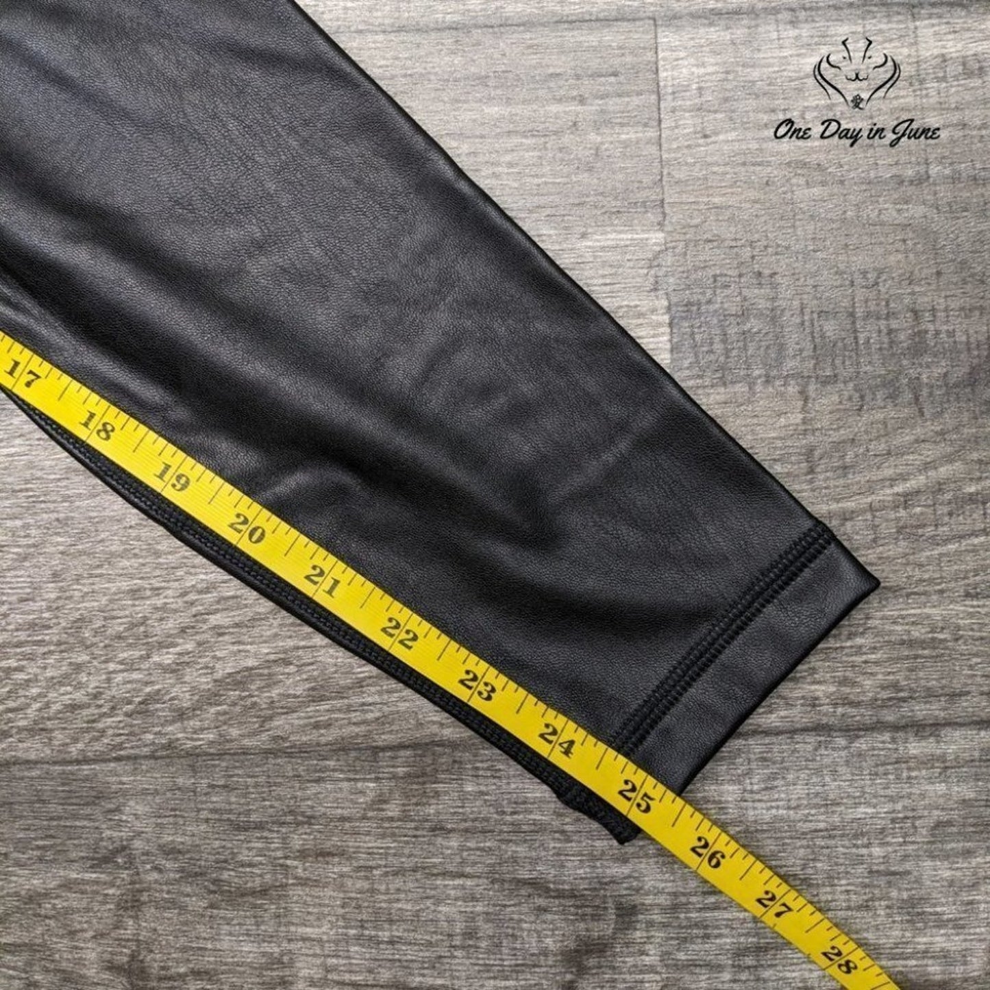 90 Degree Leatherette Super High Rise Ankle Pants Size S