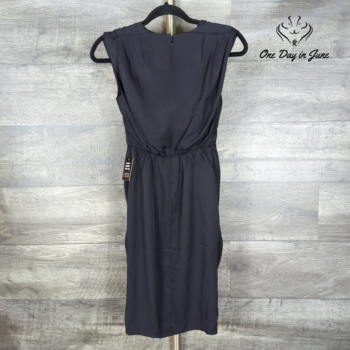 Express V Neck Knee Length Dress Size XXS