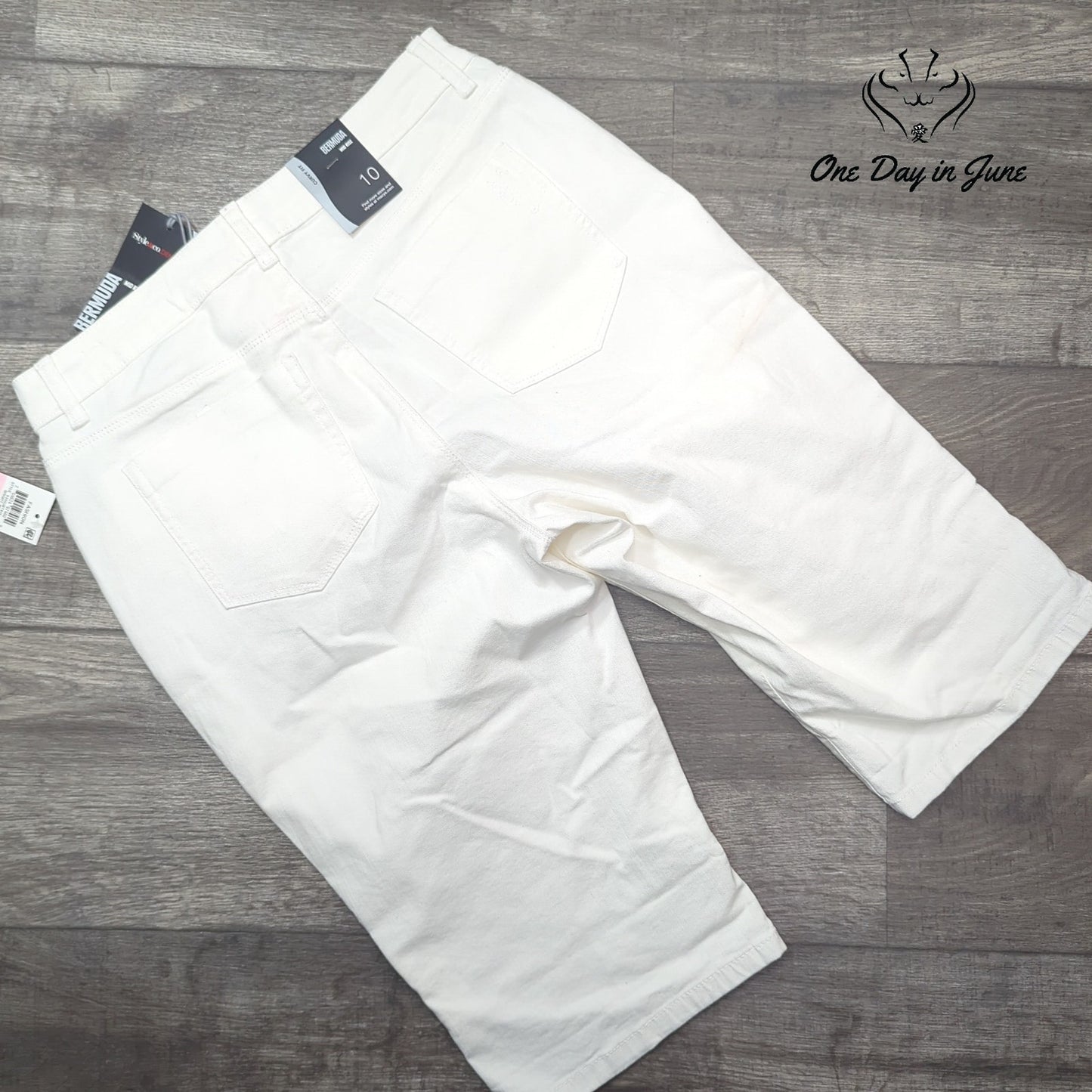 Style & Co. Mid Rise Bermuda Denim Shorts Size 10