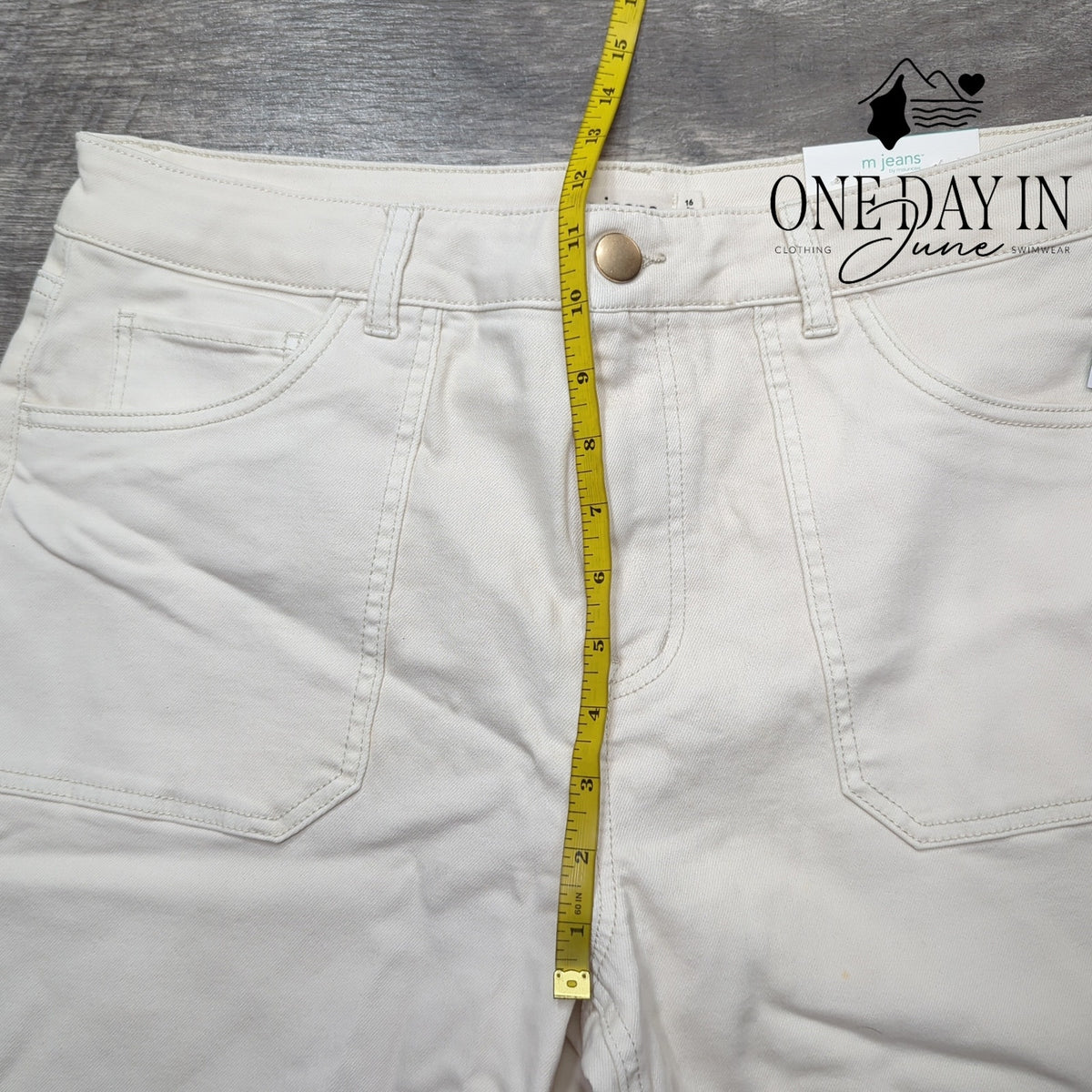 m jeans by Maurices Ankle Slim Straight Jeans White Raw Hem NWT Size 16
