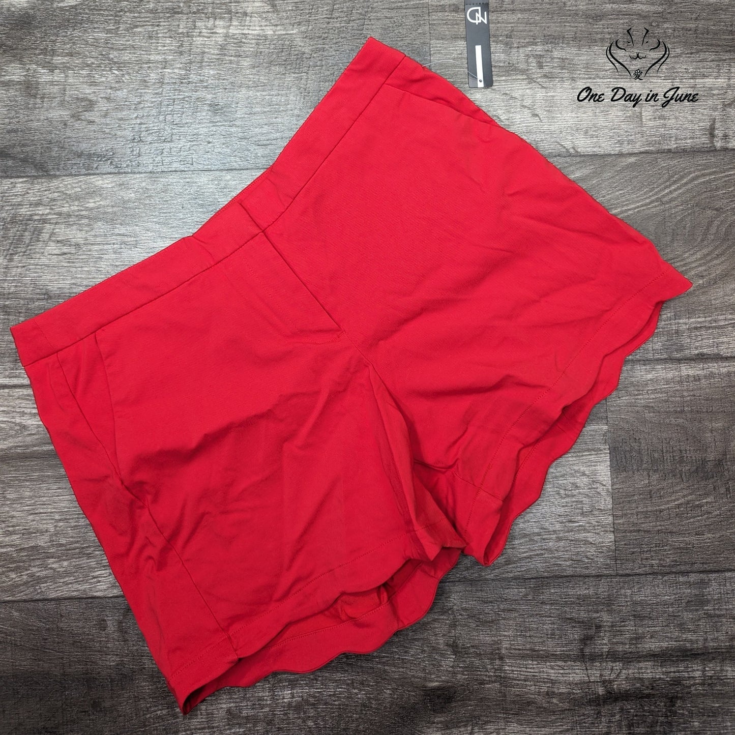 New Directions Chino Shorts Size 16