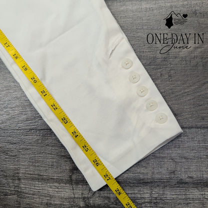 Chico's So Slimming Brigitte Slim Leg Crop Pants White NWT Size Chico's 1.5 (10)