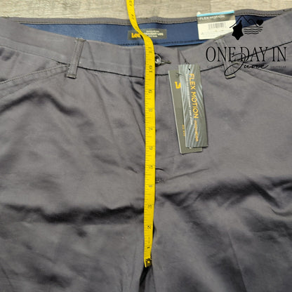 Lee Flex Motion Straight Leg Pants Iron Gray Stretch NWT Size 18 Short