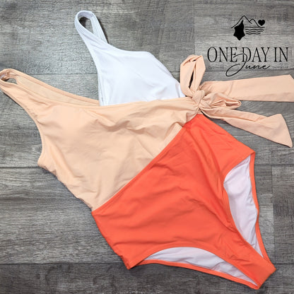 Cupshe Tie Side One Piece Swimsuit Size M