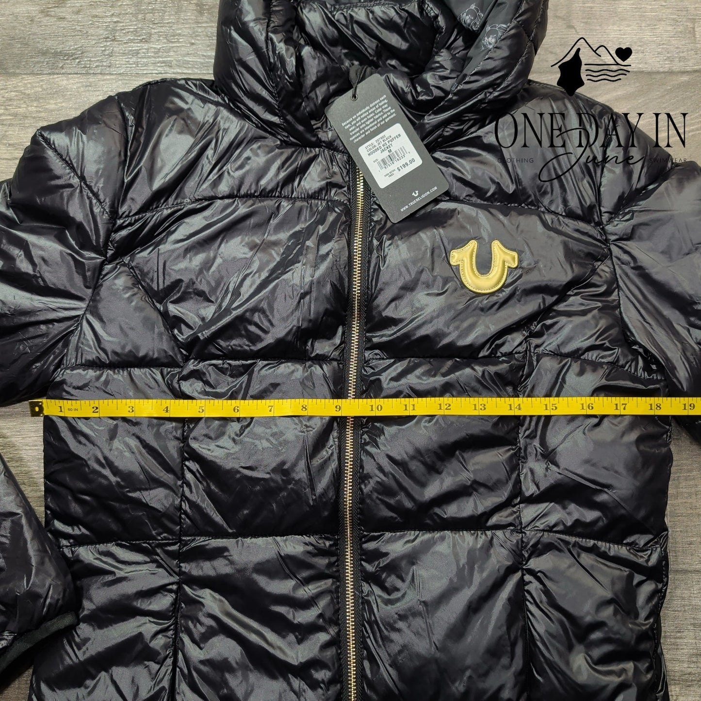 True Religion Hooded Puffer Jacket Jet Black Gold Horseshoe NWT Size M