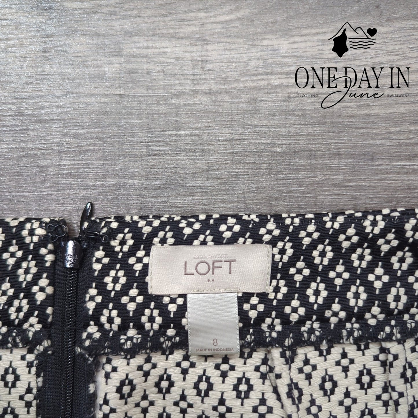 Loft Mini Skirt Size 8