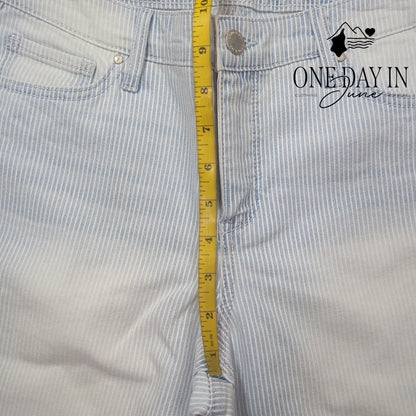 Crown & Ivy Petite High Rise Skinny Jeans Size 4P