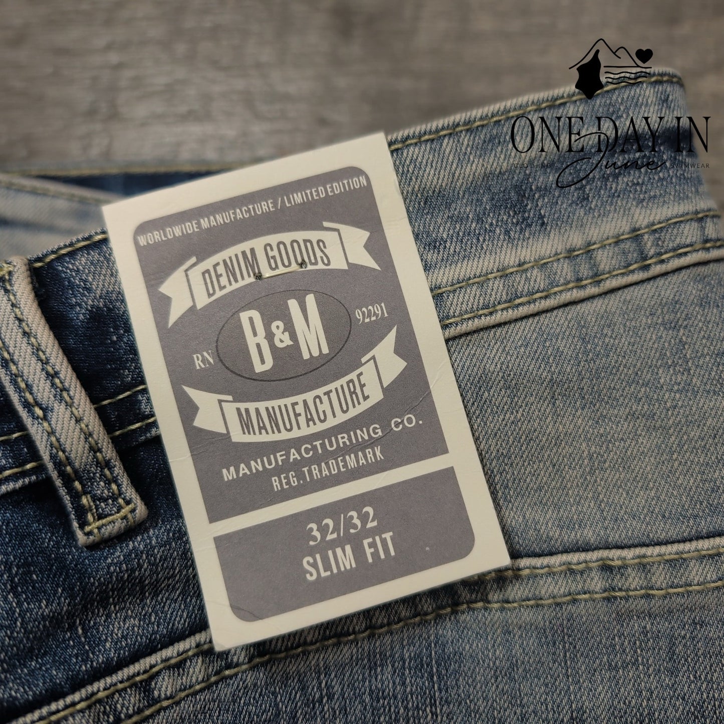 Bleeker & Mercer Slim Fit Cargo Moto Jeans Distressed Zipper NWT Size 32X32