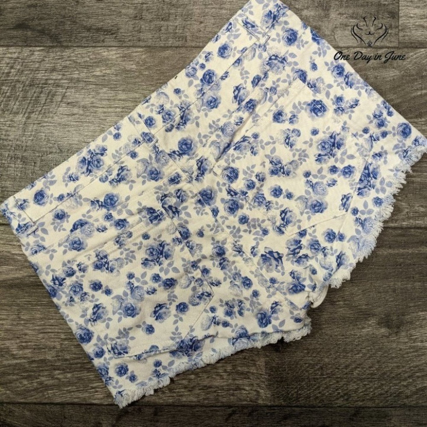 H&M Divided Women's Floral Jean Shorts Size 10