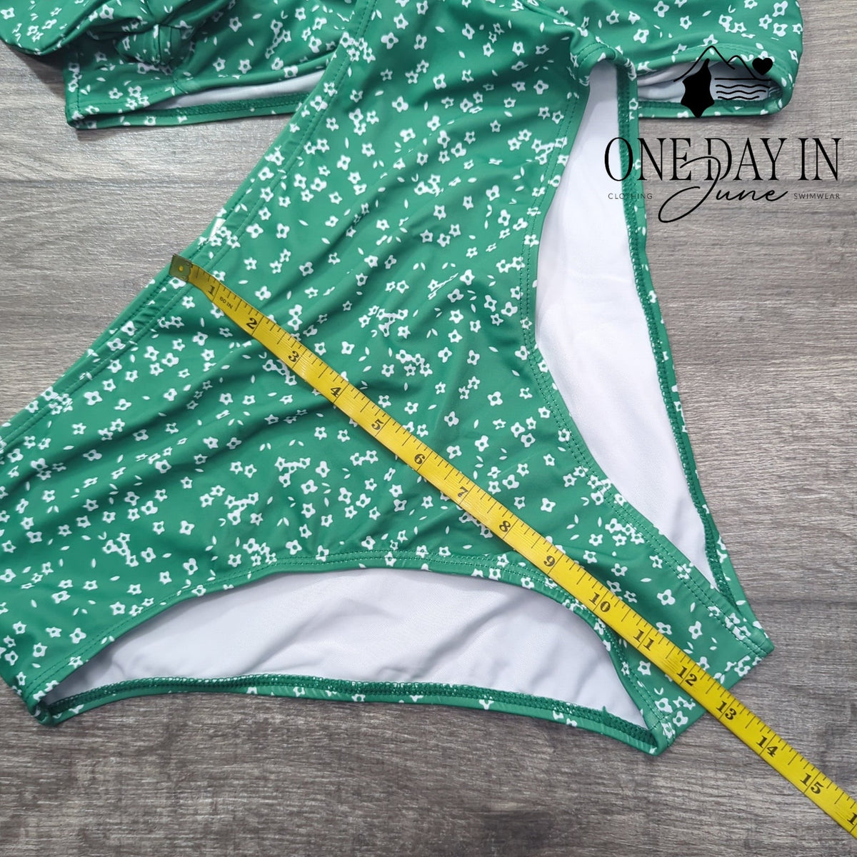 CharmLeaks Floral Crop Tie Front High Waist Bikini Green White Size XL