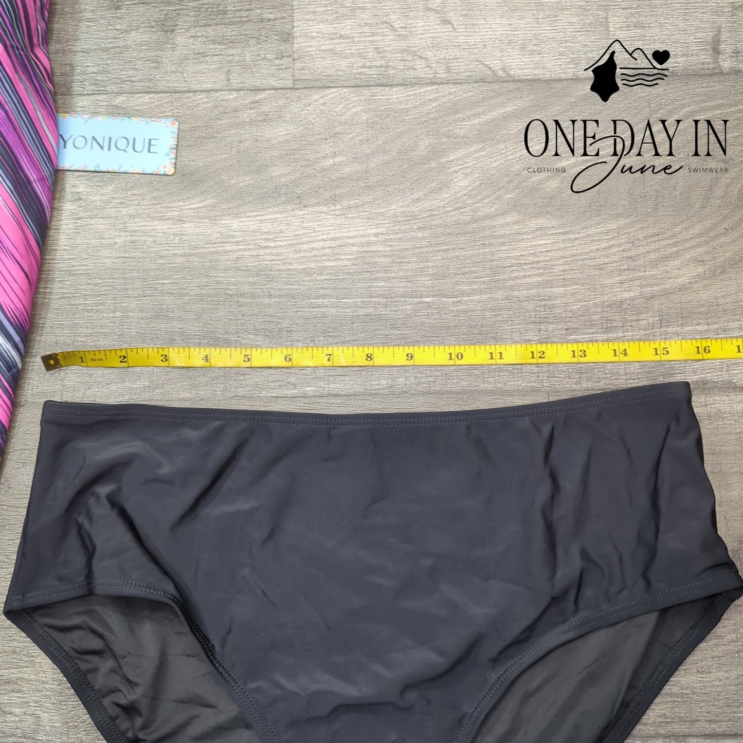 Yonique Cross Front Tankini Swimsuit Size XXL