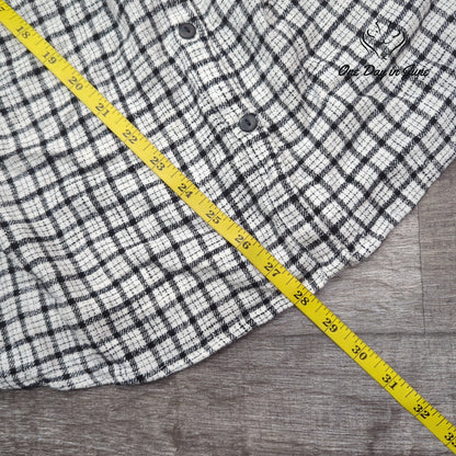 St. John's Bay Button Front Long Sleeve Top Size M