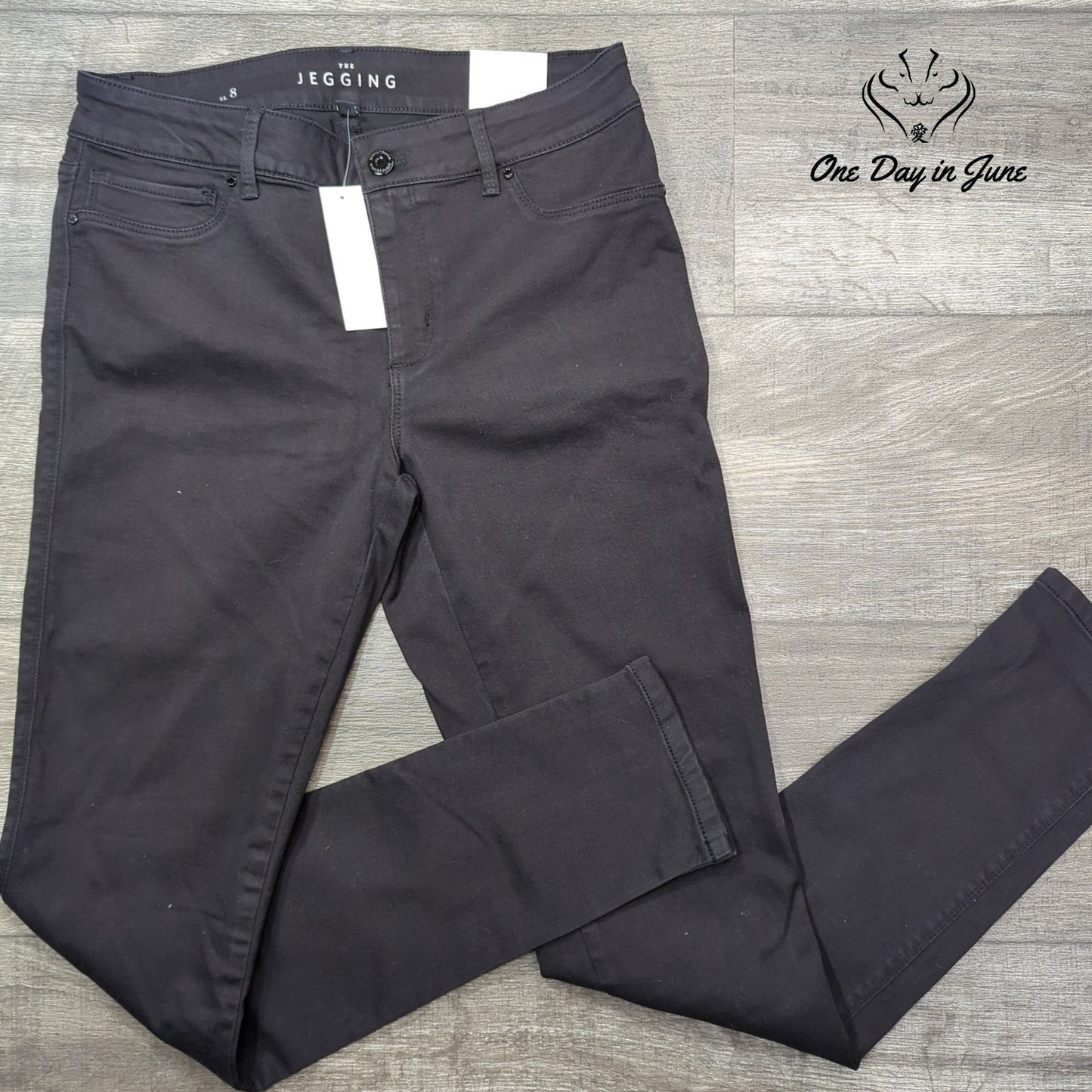 White House Black Market The Jegging Jeans Size 8