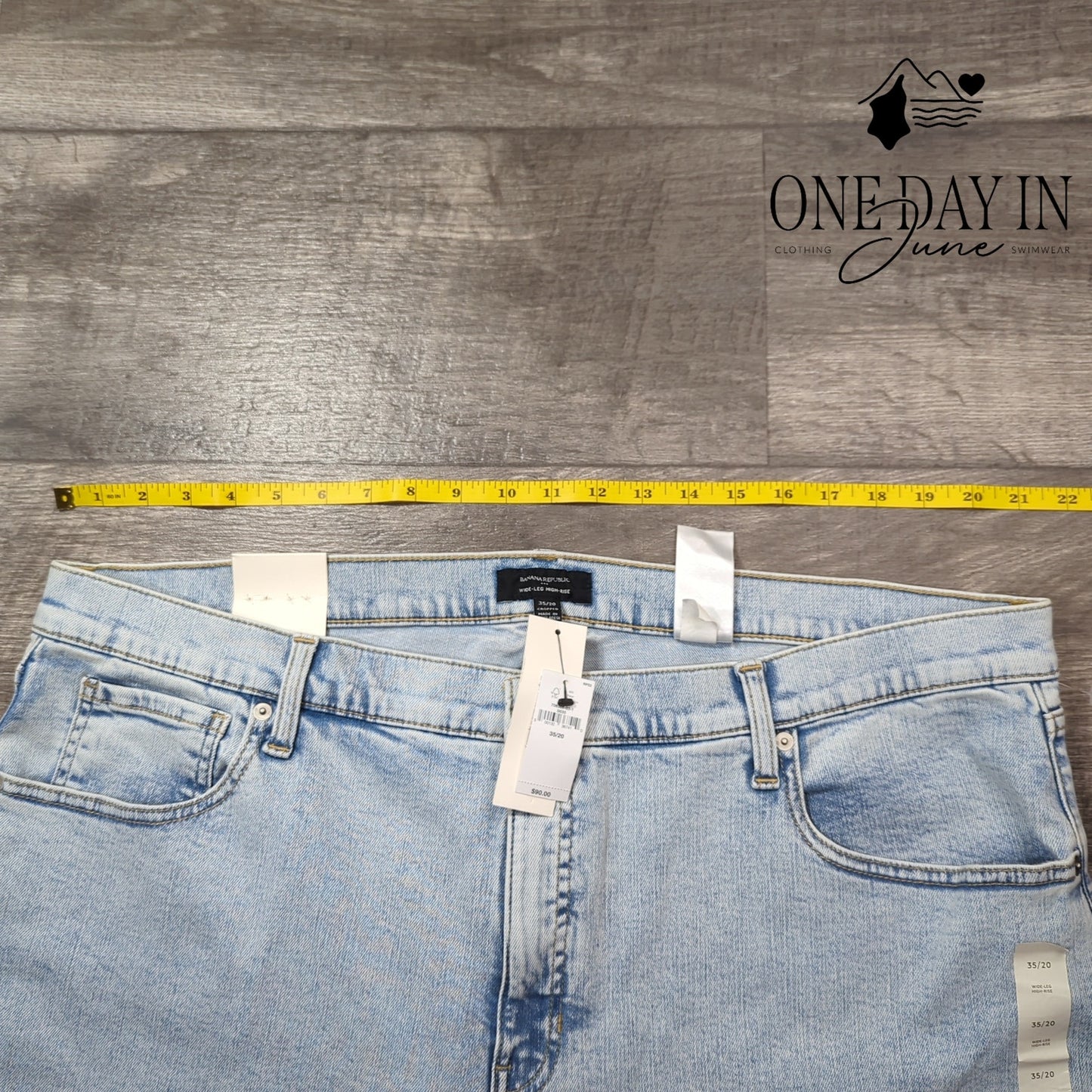 Banana Republic Wide Leg Raw Hem Cropped Jeans Size 20
