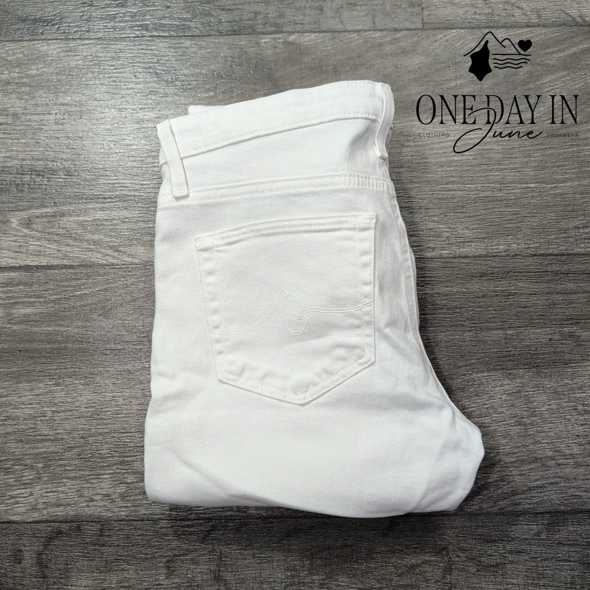 AG Adriano Goldschmied Prima Cigarette Ankle Jeans White NWT Size 0 (25)