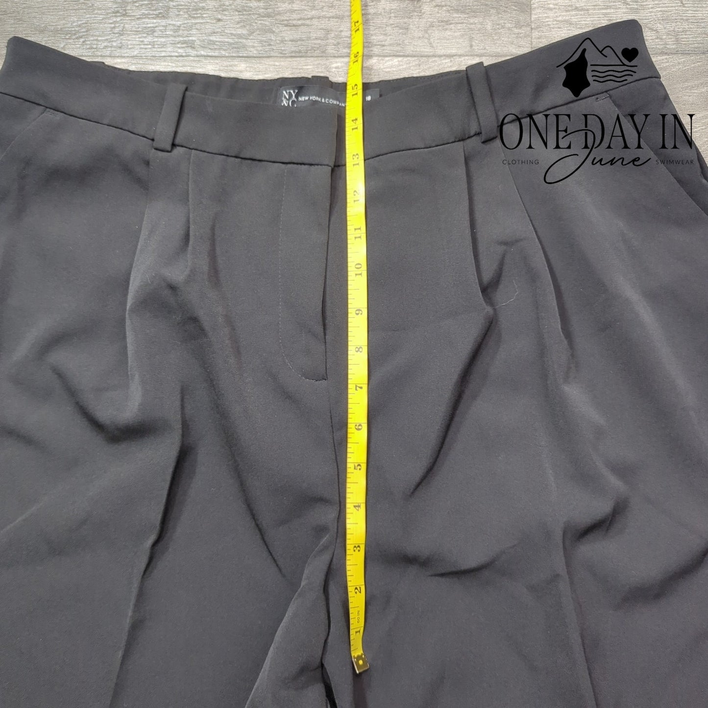 New York & Company Plus Size STraight Leg Dress Pants Size 18