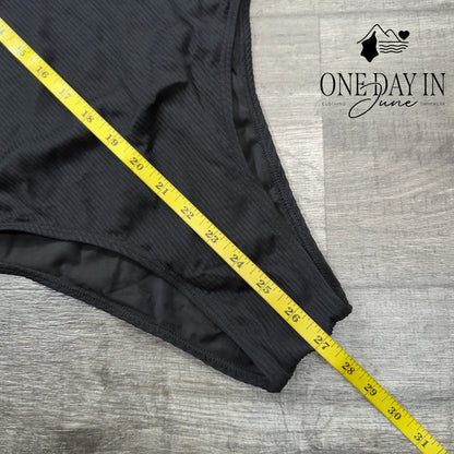 CharmLeaks Ribbed Adjustable Strap One Piece Swimsuit Size M