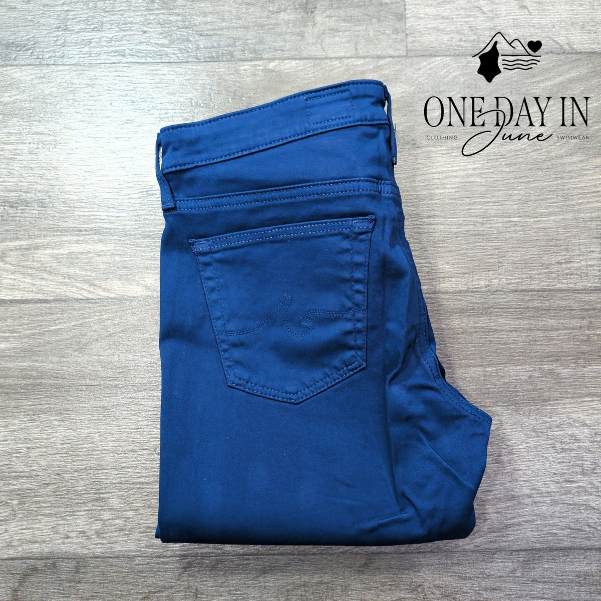 AG Adriano Goldschmied The Stilt Cigarette Leg Jeans Cobalt Blue NWT Size 4 (27)